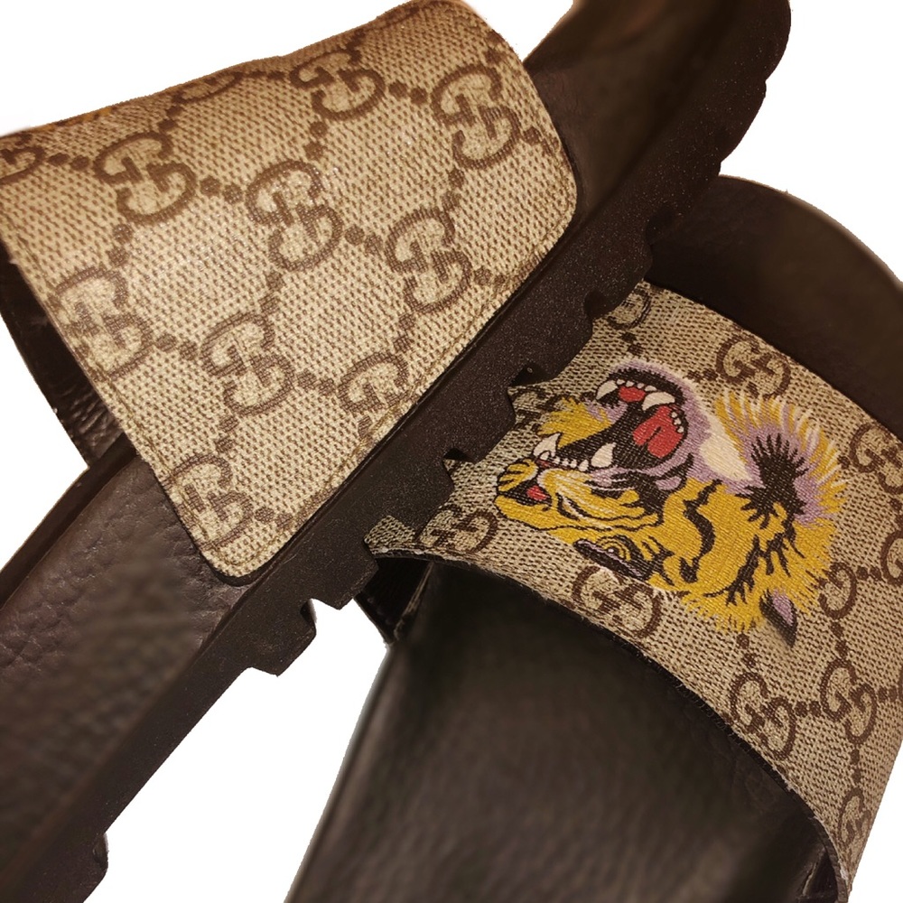 Gucci Supreme Pursuit Trek Tiger Sliders